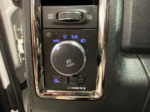 Used 2018 RAM 2500 Laramie w/ Sport Appearance Group AWD/4WD image 20