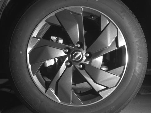 Used 2025 Nissan Rogue SV image 12