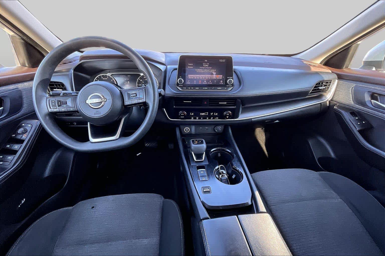 Used 2023 Nissan Rogue SV FWD image 15