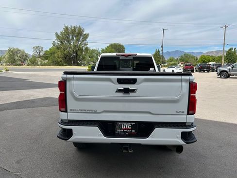 Used 2024 Chevrolet Silverado 3500 LTZ w/ LTZ Plus Package AWD/4WD image 6