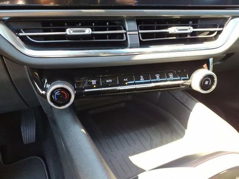 New 2026 Chevrolet Equinox EV LT image 16