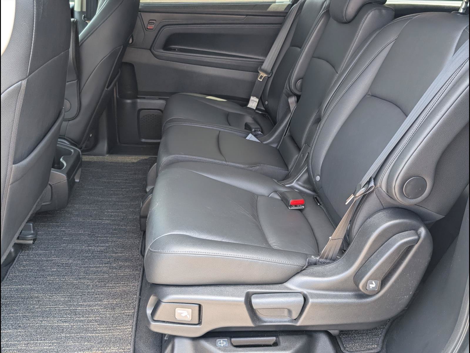 Certified 2025 Honda Odyssey EX-L image 16