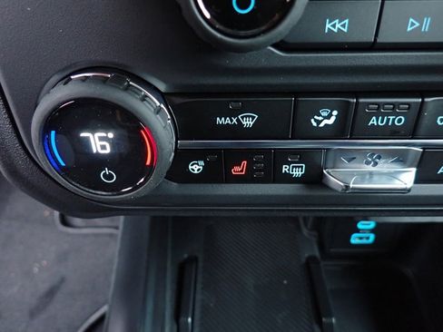 New 2025 Ford Bronco Badlands image 17