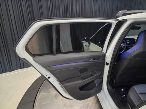 Used 2023 Volkswagen Golf 20th Anniversary Edition image 27