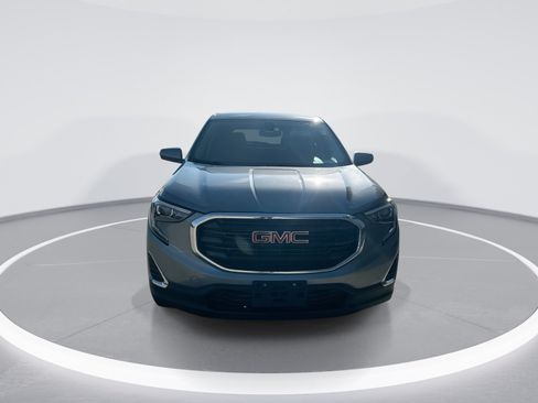 Certified 2018 GMC Terrain SLE FWD image 3