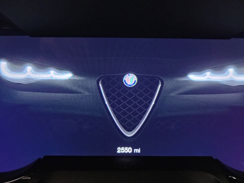 New 2025 Alfa Romeo Giulia AWD w/ Veloce Package AWD image 30