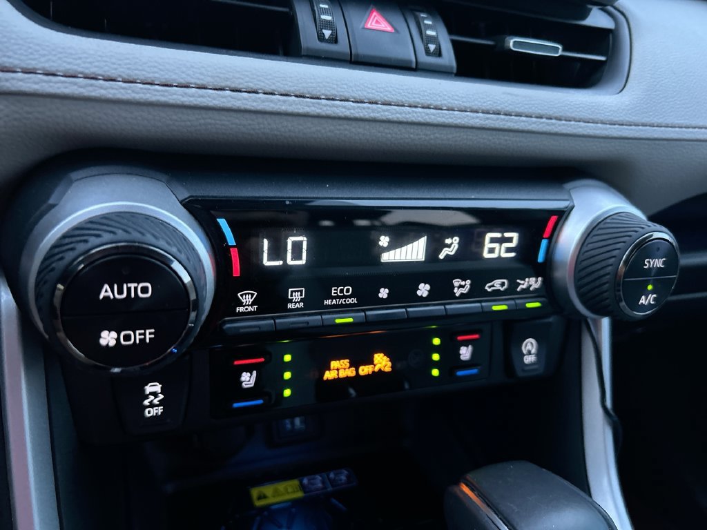 Used 2024 Toyota RAV4 Limited w/ Advanced Technology Package FWD image 27