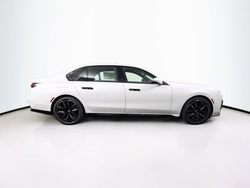 New 2026 BMW 740i xDrive AWD/4WD image 8