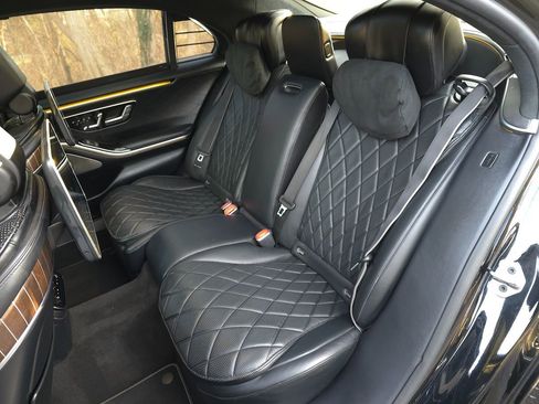 Used 2021 Mercedes-Benz S 580 4MATIC Sedan w/ Warmth & Comfort Package image 17