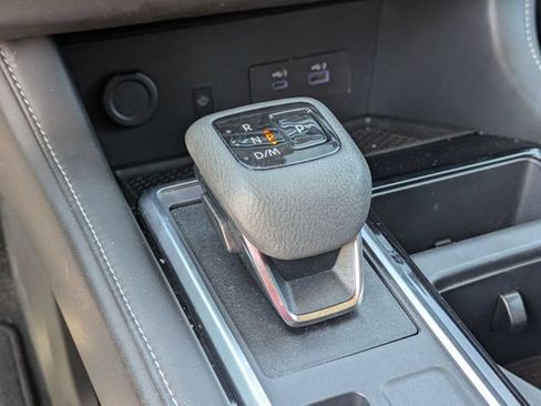 Used 2023 Nissan Pathfinder SL AWD/4WD image 25