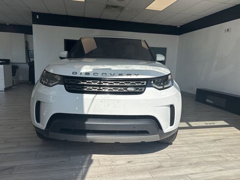 Used 2020 Land Rover Discovery SE AWD/4WD image 2