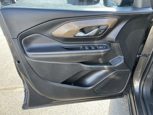 Used 2019 GMC Terrain SLE image 11