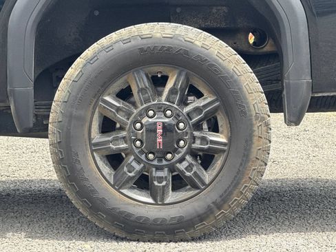 Used 2024 GMC Sierra 2500 AT4 w/ Technology Package AWD/4WD image 44