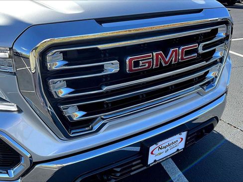 Used 2022 GMC Sierra 1500 SLT w/ SLT Premium Package image 29