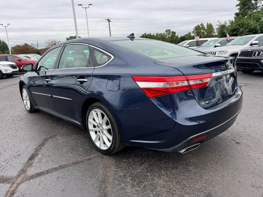 Used 2015 Toyota Avalon Limited FWD image 3