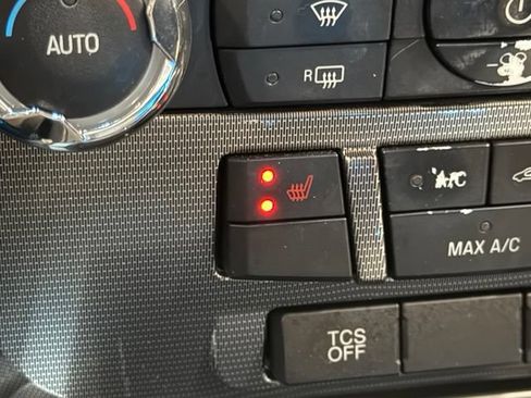 Used 2012 Ford Fusion SEL FWD image 25