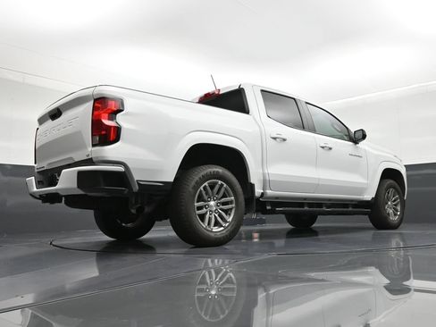 Used 2024 Chevrolet Colorado LT w/ LT Convenience Package RWD image 24