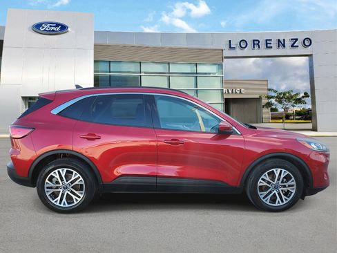 Used 2022 Ford Escape SEL w/ Technology Package image 4