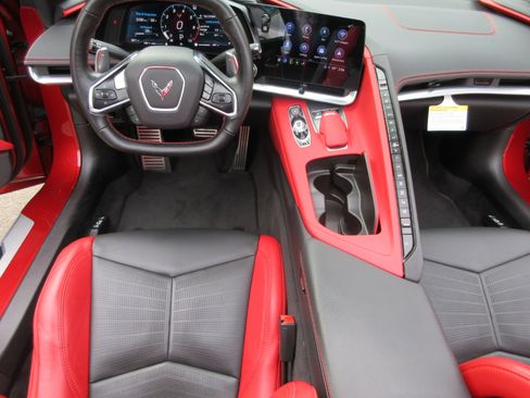 Used 2023 Chevrolet Corvette 70TH ANNIVERSARY STRINGRAY CON image 31