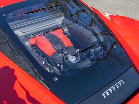 Used 2020 Ferrari F8 Tributo image 75