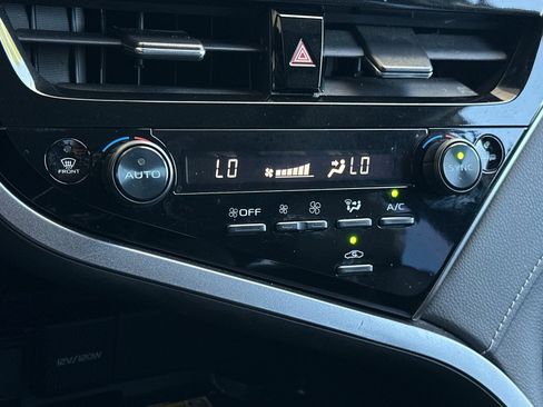 Used 2023 Toyota Camry XSE FWD image 24