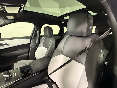 New 2026 Land Rover Range Rover Velar Dynamic SE image 12