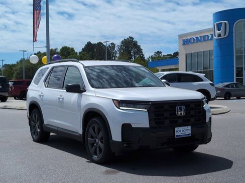 New 2026 Honda Pilot Sport image 9