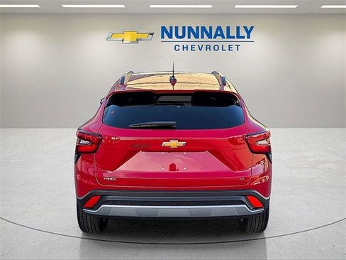 New 2026 Chevrolet Trax LT image 4