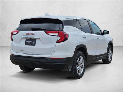 Used 2023 GMC Terrain SLE FWD image 5