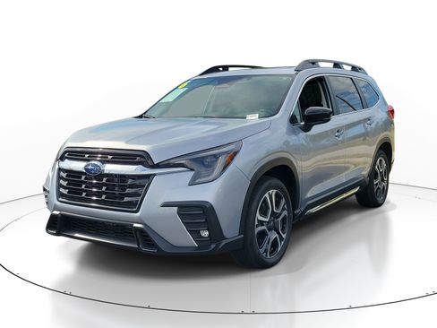 Certified 2026 Subaru Ascent Limited AWD/4WD image 3