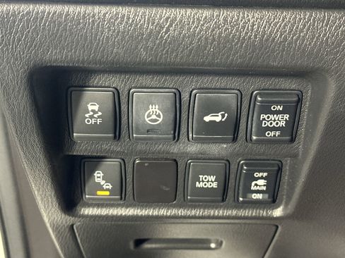 Used 2016 Nissan Pathfinder SL w/ SL Tech Package image 26