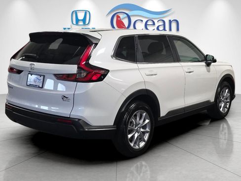 Used 2026 Honda CR-V EX image 3