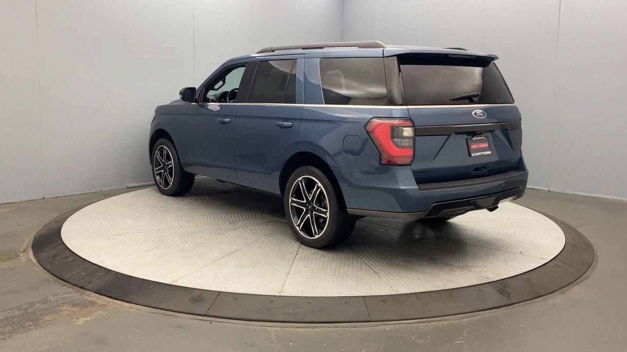 Used 2020 Ford Expedition Limited w/ Equipment Group 303A AWD/4WD image 3