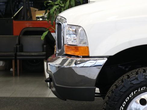 Used 2000 Ford F350 XLT image 46