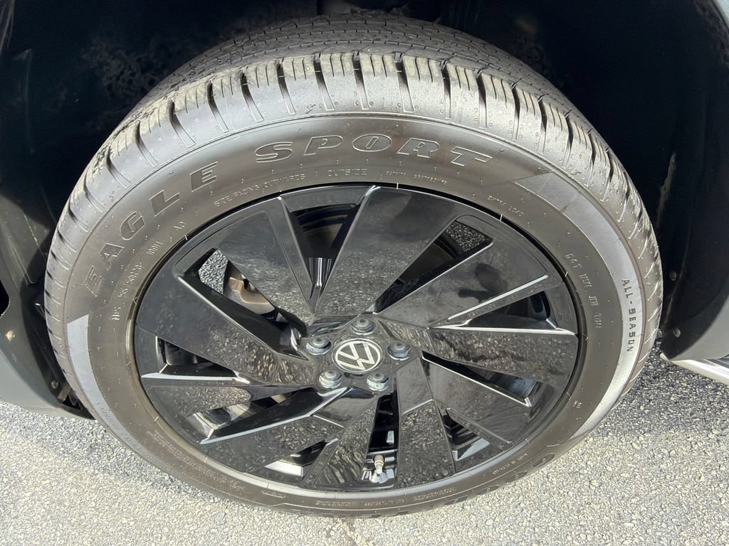 Used 2024 Volkswagen Atlas SE FWD image 11