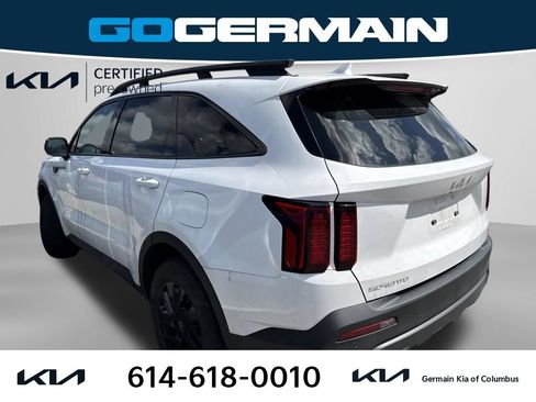 Certified 2023 Kia Sorento S w/ Panoramic Sunroof Package AWD/4WD image 3