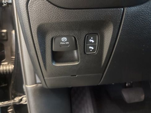 New 2026 RAM 1500 4x4 Crew Cab image 16