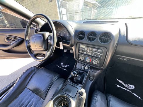 Used 2001 Pontiac Firebird Formula w/ Protection Group image 34