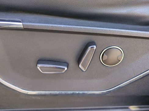 Used 2023 Ford F150 Lariat w/ Equipment Group 502A High image 22