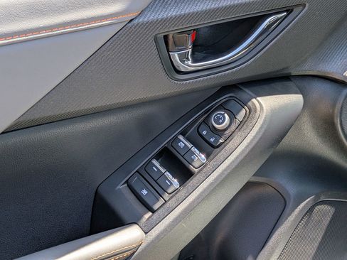 Certified 2025 Subaru Crosstrek 2.5i Limited w/ Crosstrek Mirror Package AWD/4WD image 9