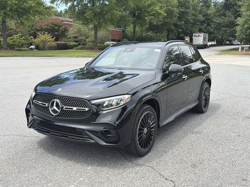 Certified 2025 Mercedes-Benz GLC 350e 4MATIC image 4