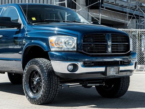 Used 2006 Dodge Ram 2500 Truck SLT image 7