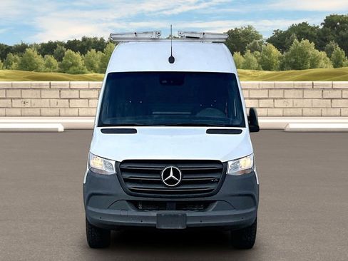 Used 2023 Mercedes-Benz Sprinter 2500 image 3