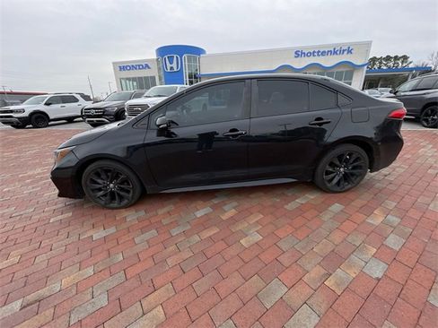 Used 2020 Toyota Corolla SE image 11