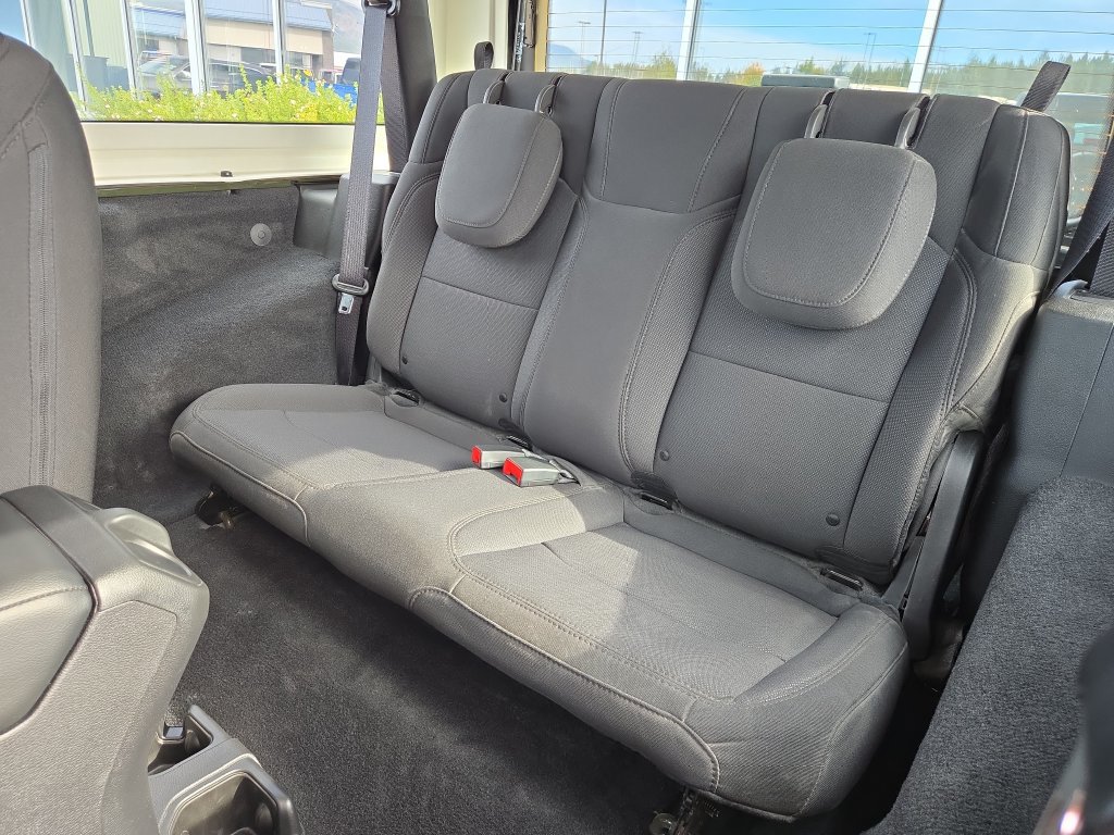 Used 2023 Jeep Wrangler Sport AWD/4WD image 14