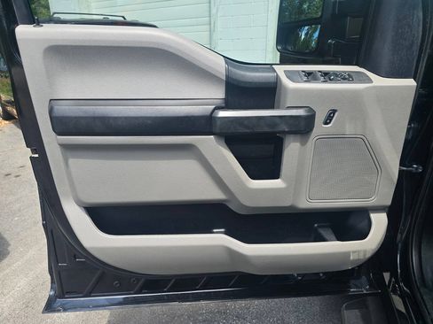 Used 2019 Ford F350 XL w/ STX Appearance Package AWD/4WD image 15