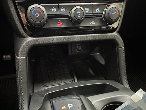 New 2026 Ford Ranger Raptor AWD/4WD image 33