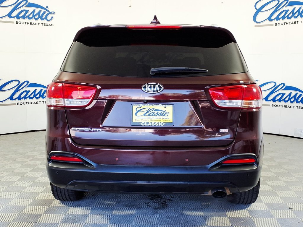 Used 2017 Kia Sorento FWD w/ LX Convenience Package image 4