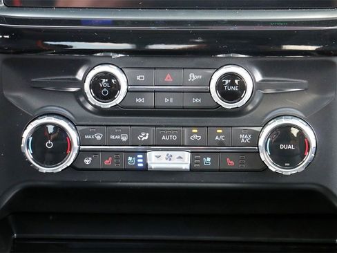 New 2026 Ford F250 Lariat w/ Black Appearance Package image 30