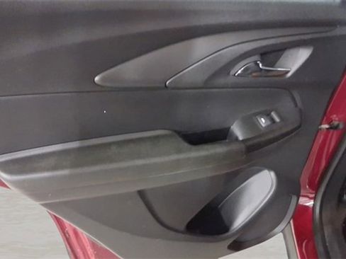 Used 2021 Chevrolet TrailBlazer RS w/ Sun and Liftgate Package image 20